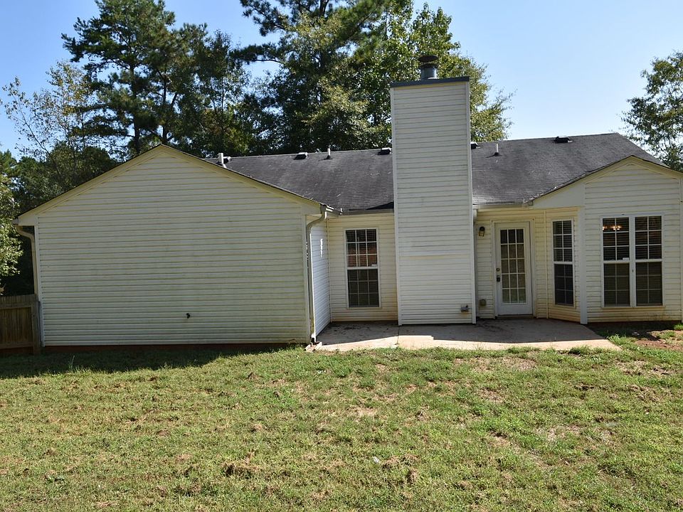 2nd image of 1605 Sedgefield Trl