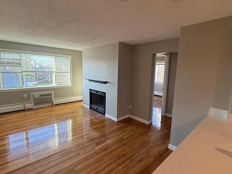 50 Evergreen St #31 — Photo 5