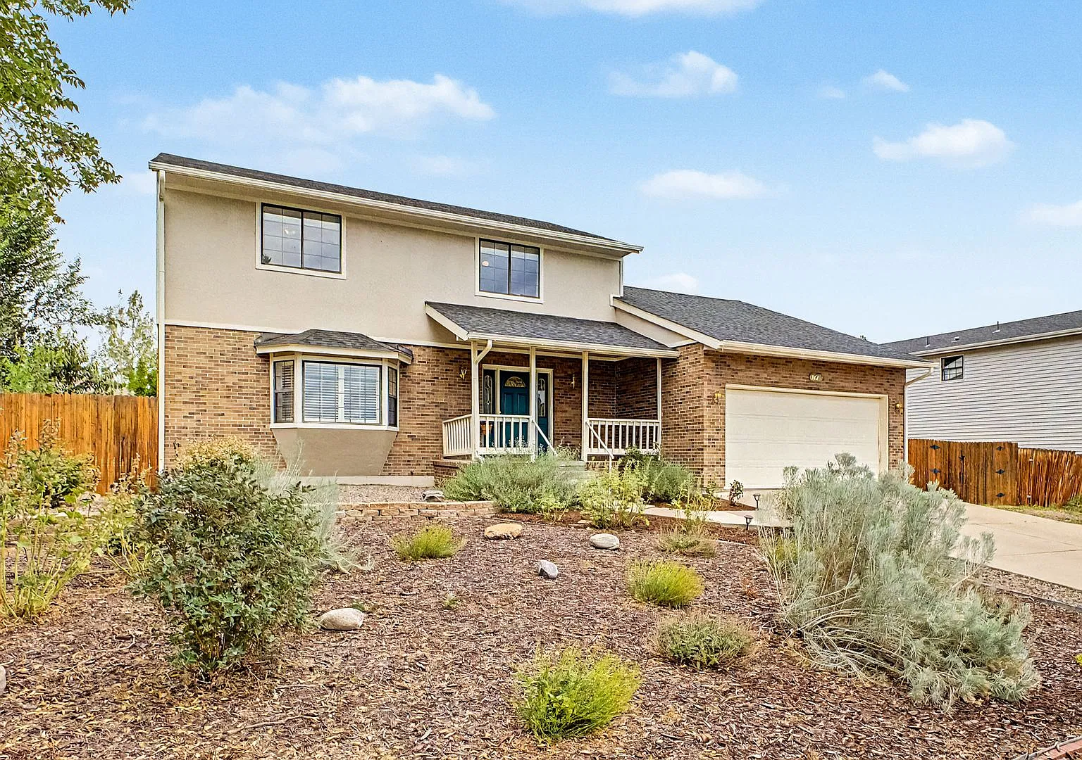 Spacious 4-Bedroom, 4-Bathroom Home on a Large Lot in Central Lakewood — Photo 3