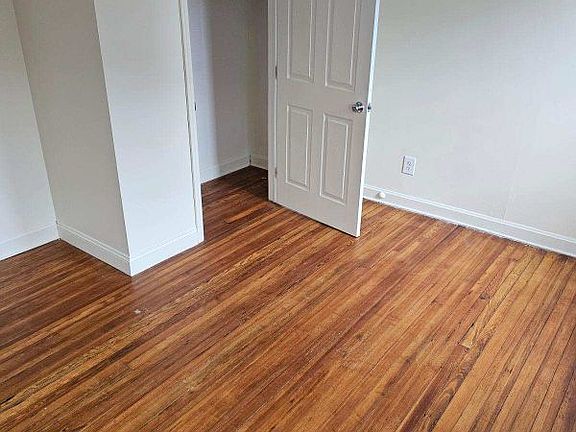 4th image of 2428 3rd Ave #1
