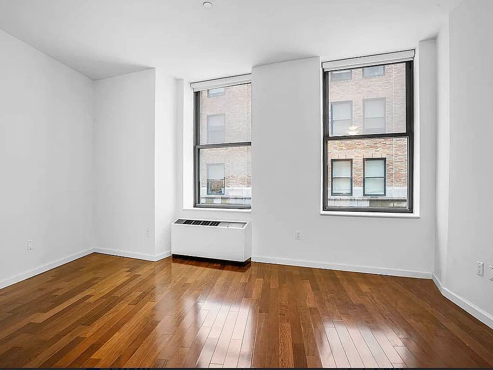 1st image of 82 Beaver St APT 707