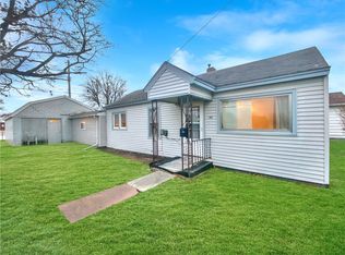 1809 Essex Ave, Mattoon, IL