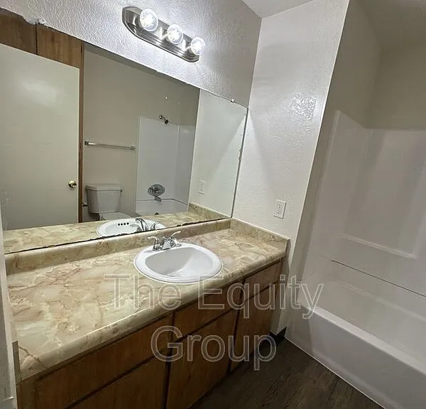 1226 S Santa Fe Ave #D — Photo 8