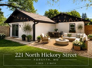 221 N Hickory Street, Forsyth, MO 65653