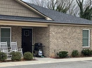 42 Peerman School Rd, Altavista, VA 24517