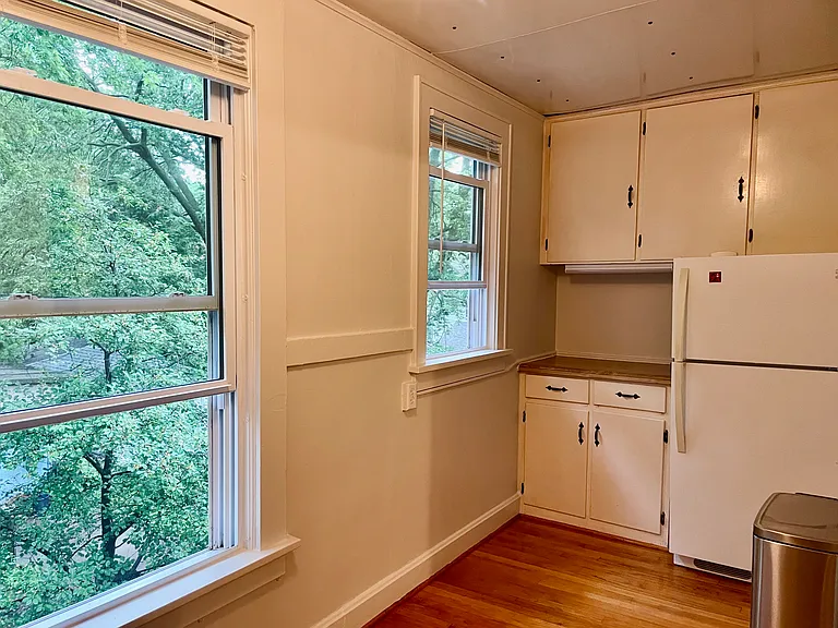 1338 Morrison St #2 — Photo 8