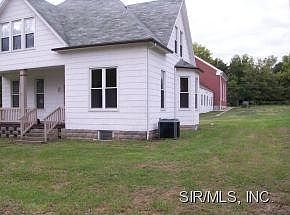 1st image of 108 W Casad St