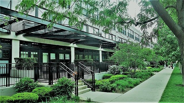 1st image of 1001 W 15th St #Gu177
