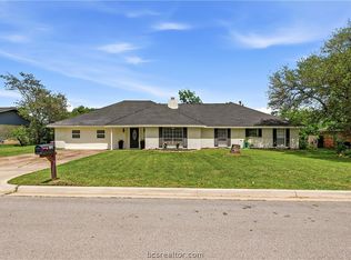 1405 Lawyer St, College Station, TX 77840