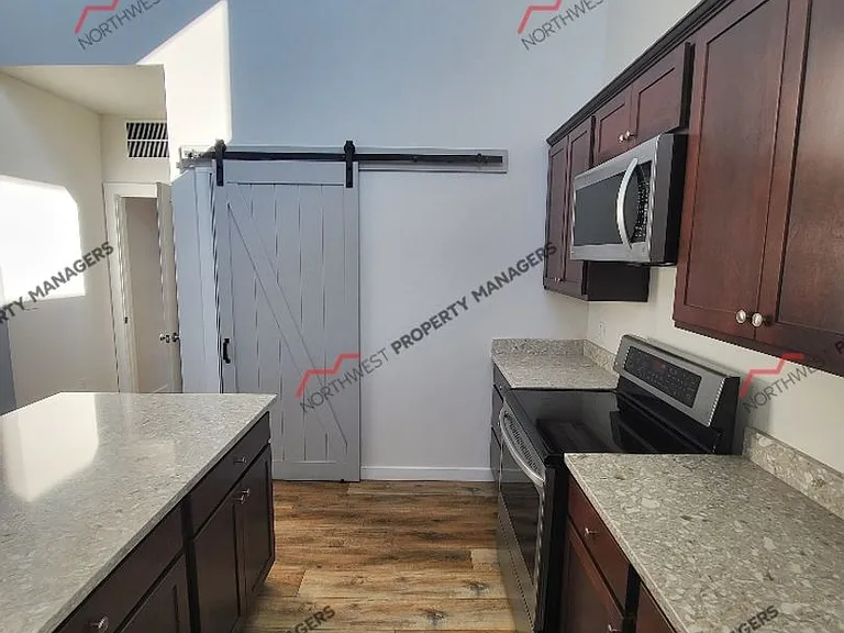 113 Centralia Alpha Rd — Photo 6