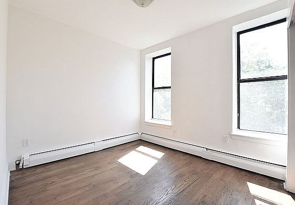 5th image of 236 W 122nd St #11