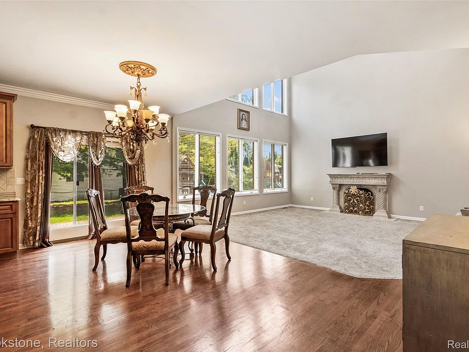 2115 Aldwin Dr, photo 18
