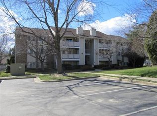 12213 Peach Crest Dr APT L, Germantown, MD 20874