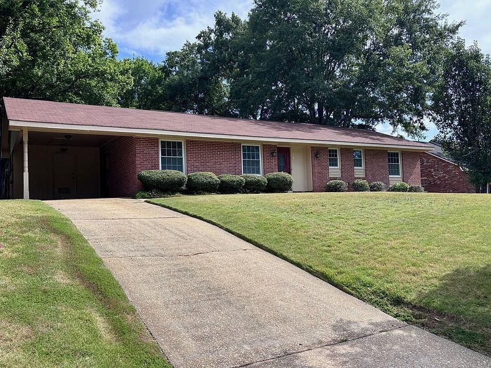 1st image of 2113 Leeds Dr