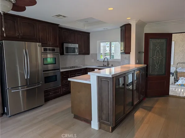 963 Calle Aragon Unit D, Laguna Woods, CA 92637