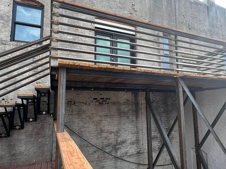 602 N Broadway St #C — Photo 23