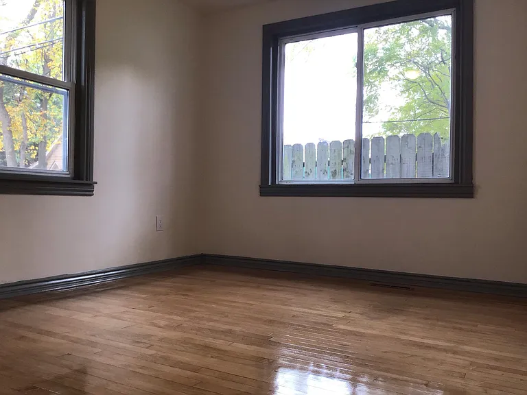 1312 E Harry Ave — Photo 21
