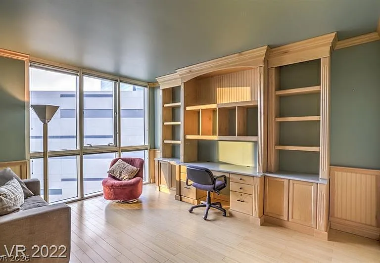 2747 Paradise Rd #1906 — Photo 31