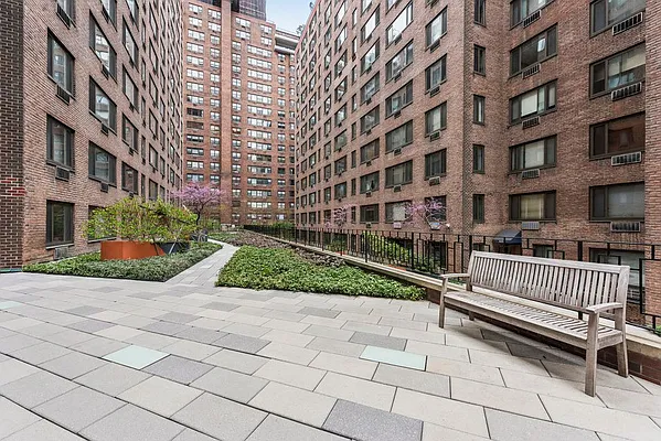 Sold by Nest Seekers International | media 5