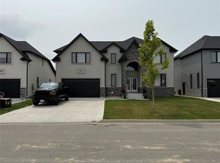 189 Whelan Dr, Amherstburg, ON N9V4A5