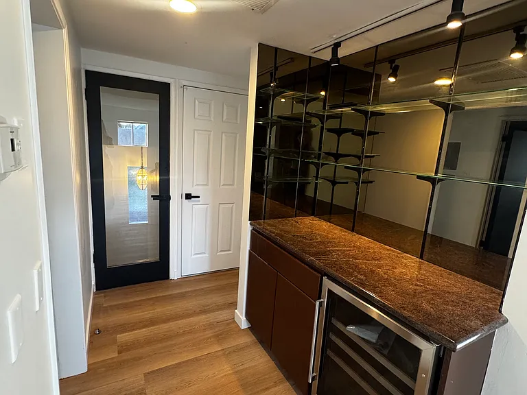 653 Pier Ave #3 — Photo 21