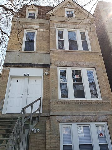 1st image of 1323 S Sawyer Ave