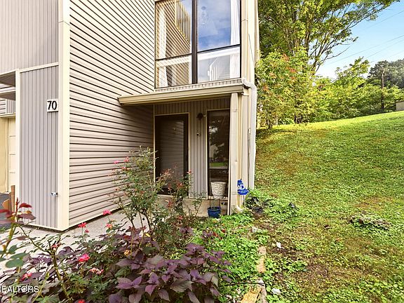 3rd image of 70 Valley Forge Dr