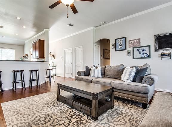 4th image of 4605 Hidden Pond Dr