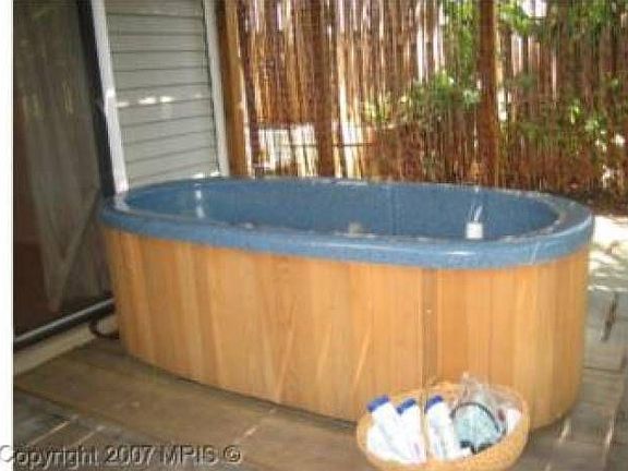 Hot Tub & Patio