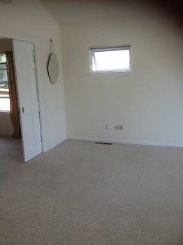 5th image of 411 Colusa Ave