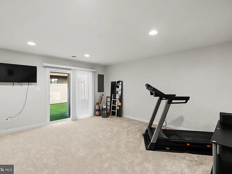 6227 Almerico Pl — Photo 109