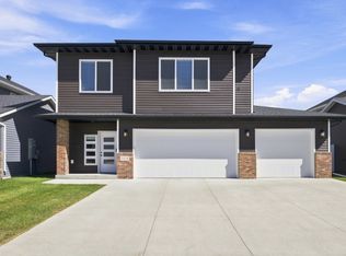 7318 Madelyn Ln S, Fargo, ND 58104