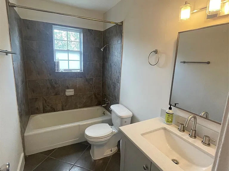 4011 Ebbtide Dr — Photo 7