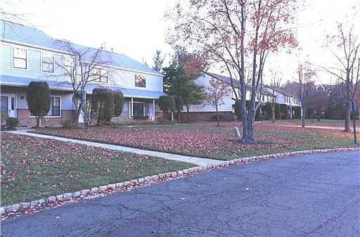3rd image of 147 Aspen Dr