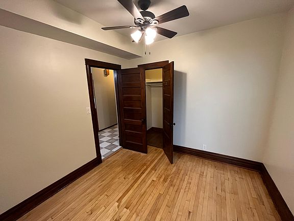 5th image of 2751 N Troy St #2