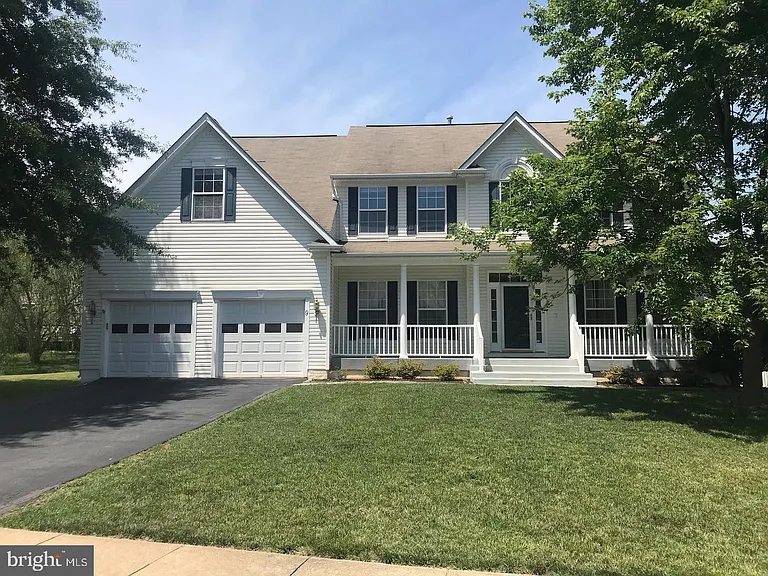9 Saint Claires Ct — Photo 1