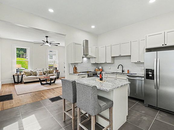 4th image of 818 Crescent Ave