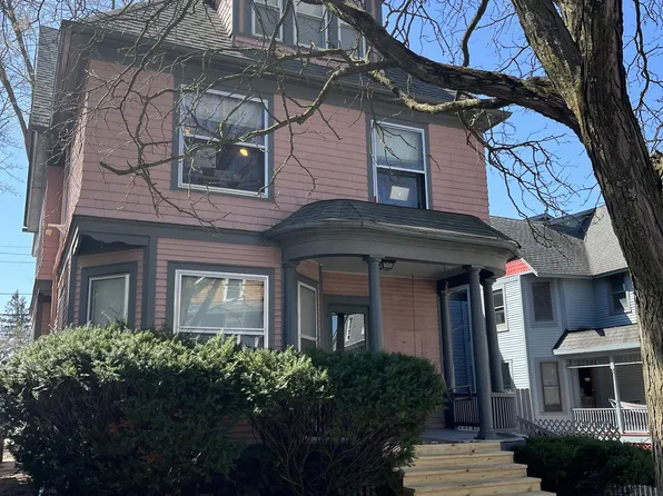 332 E Jefferson St APT 3, Ann Arbor, MI 48104