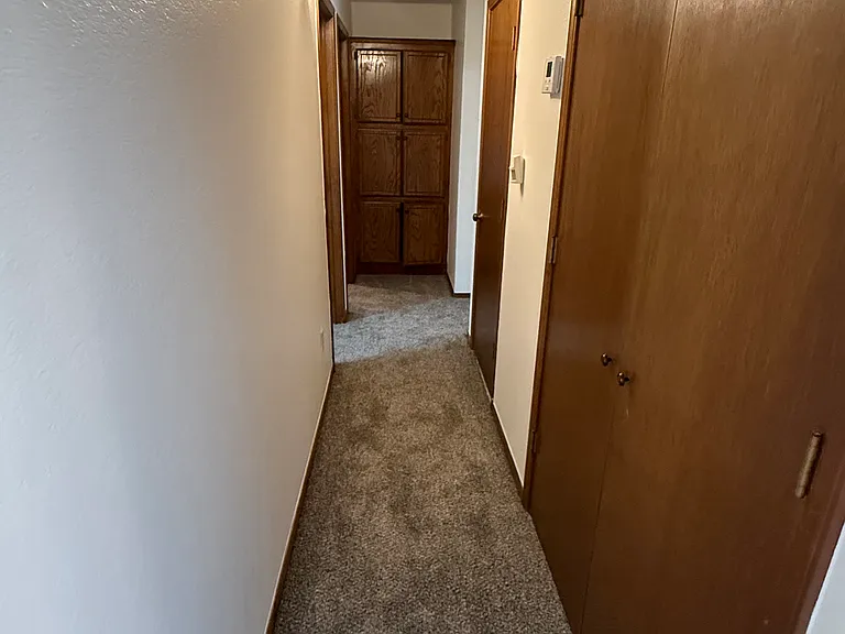 1528 Simon Ave — Photo 17