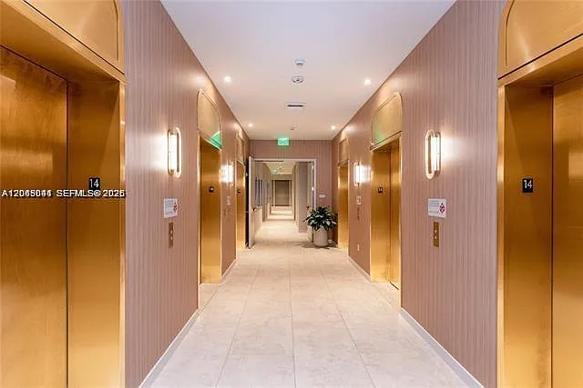 77 SE 5th St #1704 — Photo 32