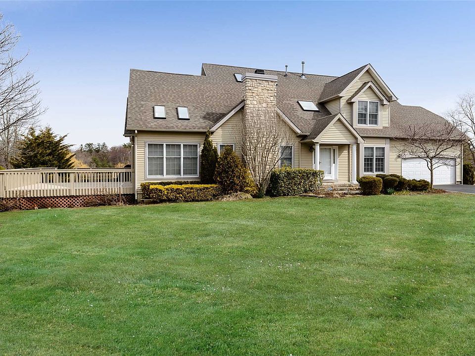 1st image of 12 Sparrow Ct