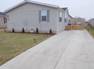 Office/clubhouse, Carleton, MI 48117