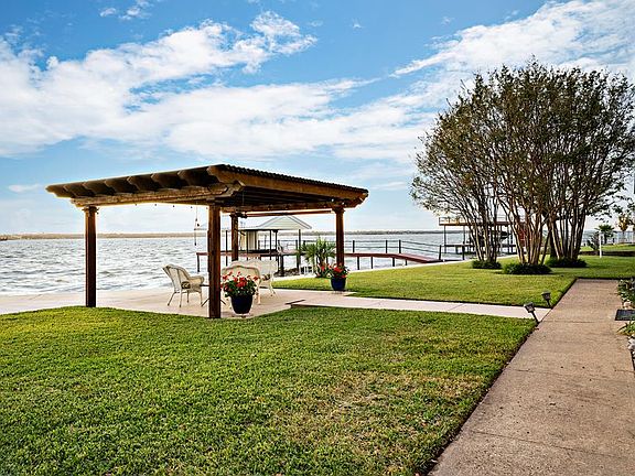 2nd image of 239 Loon Bay Dr