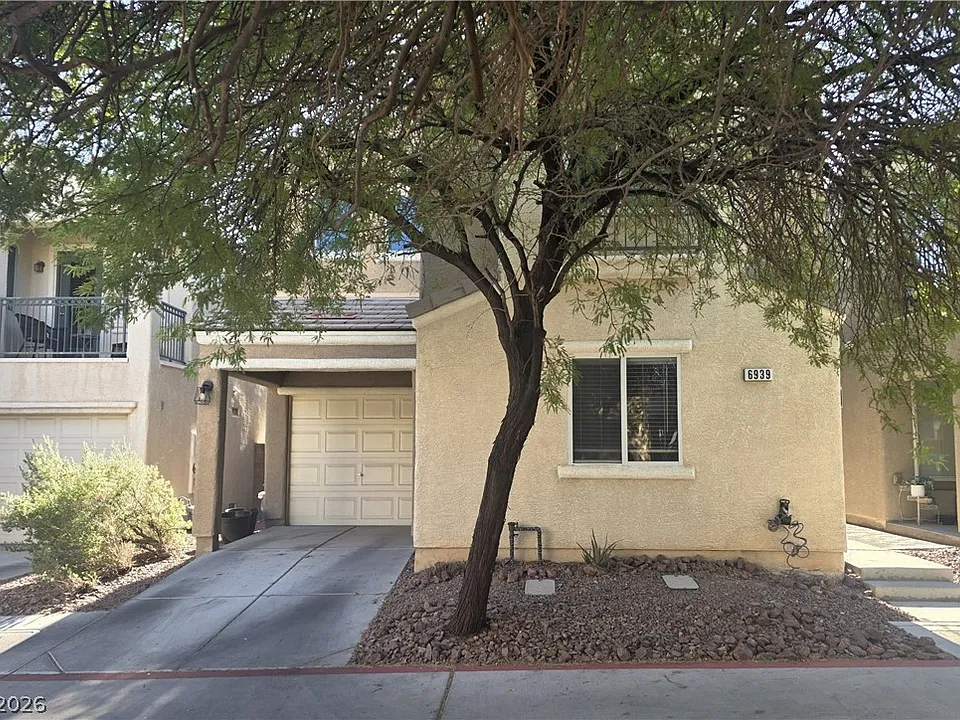 6939 Smiling Cloud Ave