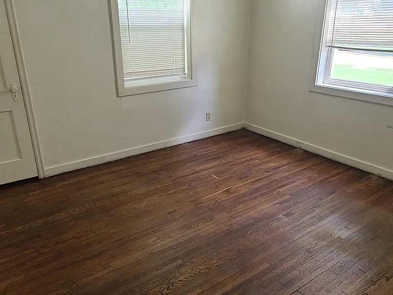 1603 N Cedar St — Photo 6