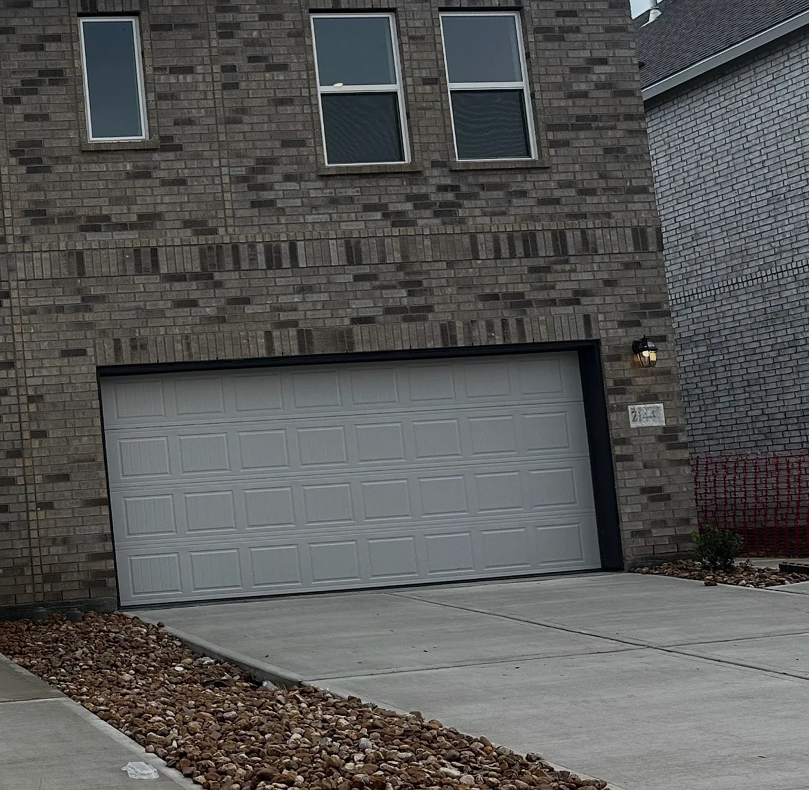 2144 Salinas Dr — Photo 1