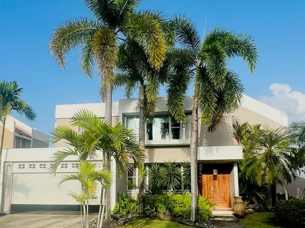 303 Calle Orch, Dorado, PR 00646