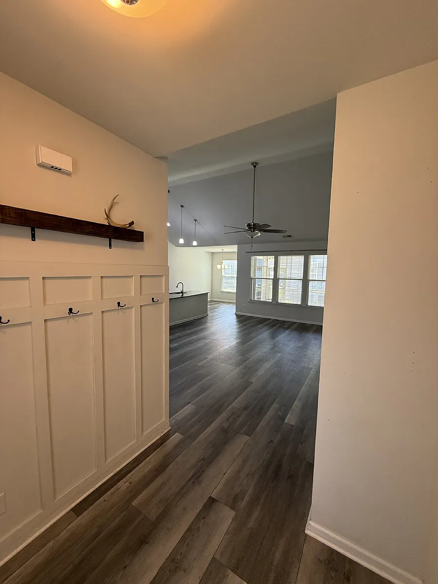 Building Photo - 14 Congaree Way