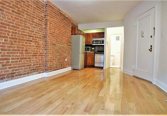 2nd image of 51 W 84th St #Gf