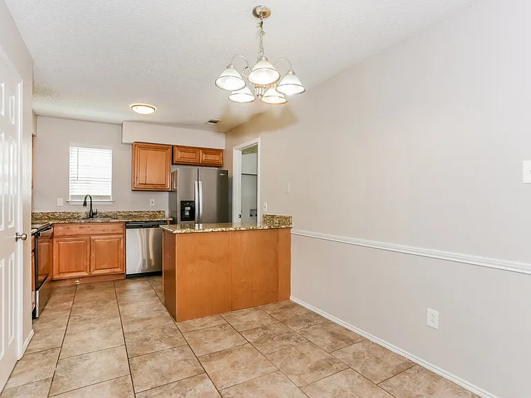 5532 Four Winds Dr — Photo 5